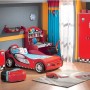 Ide Mobil Balap Merah Untuk Nuansa Kamar Anak