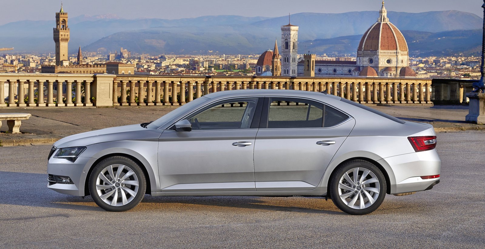Image Car Skoda Superb