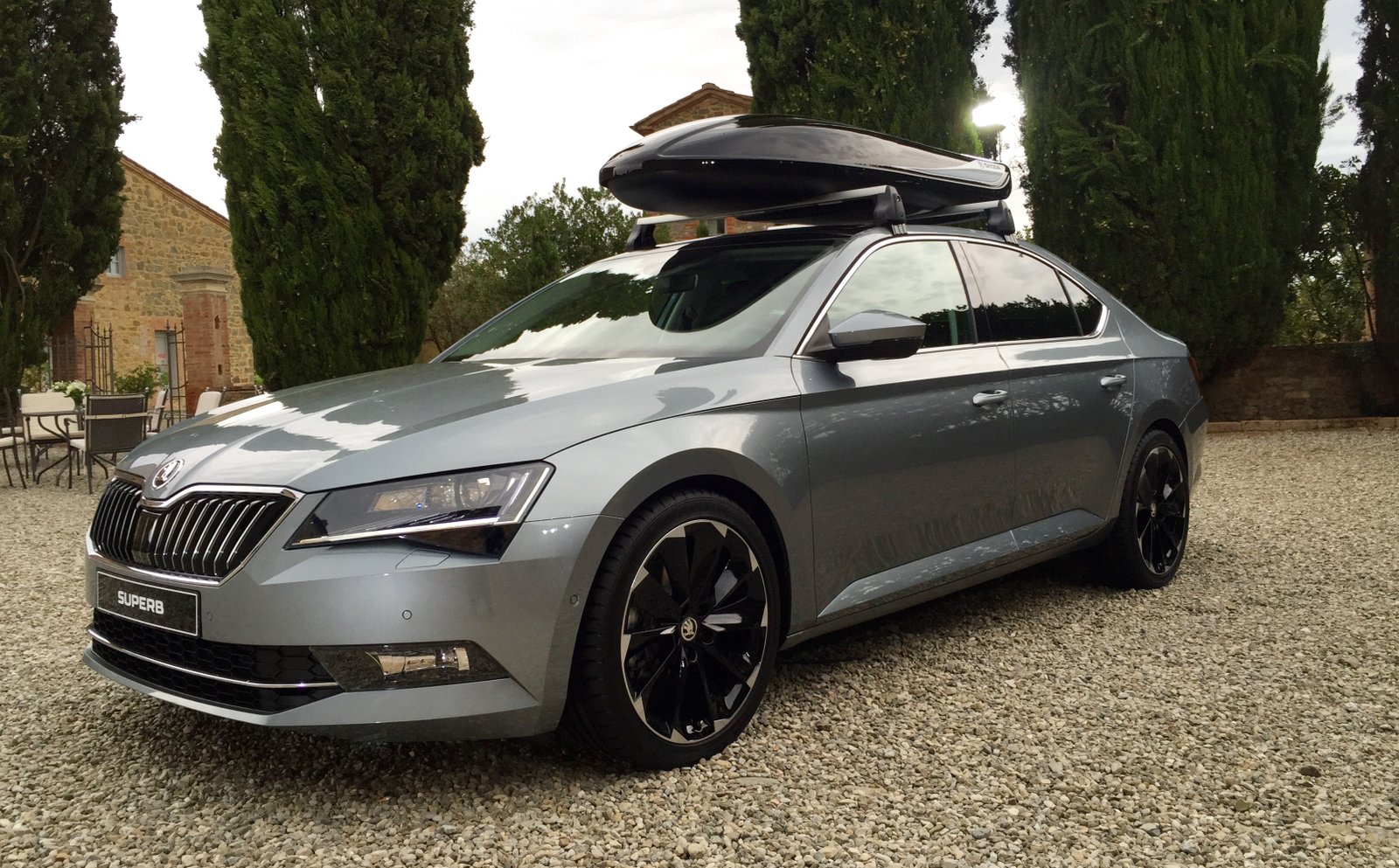Image Car Skoda Superb